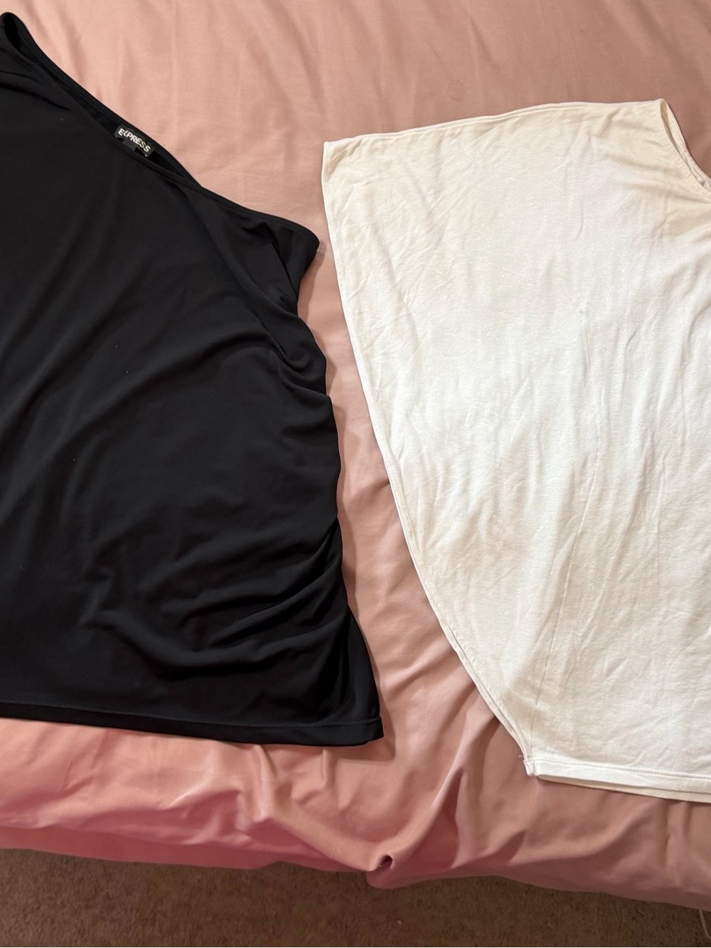 Express Black and White One-Shoulder Top Asymmetric (Med)